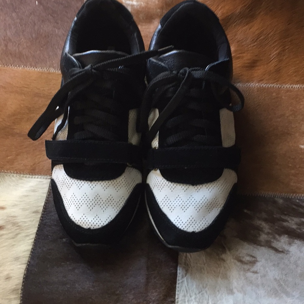 Charles David sneakers
